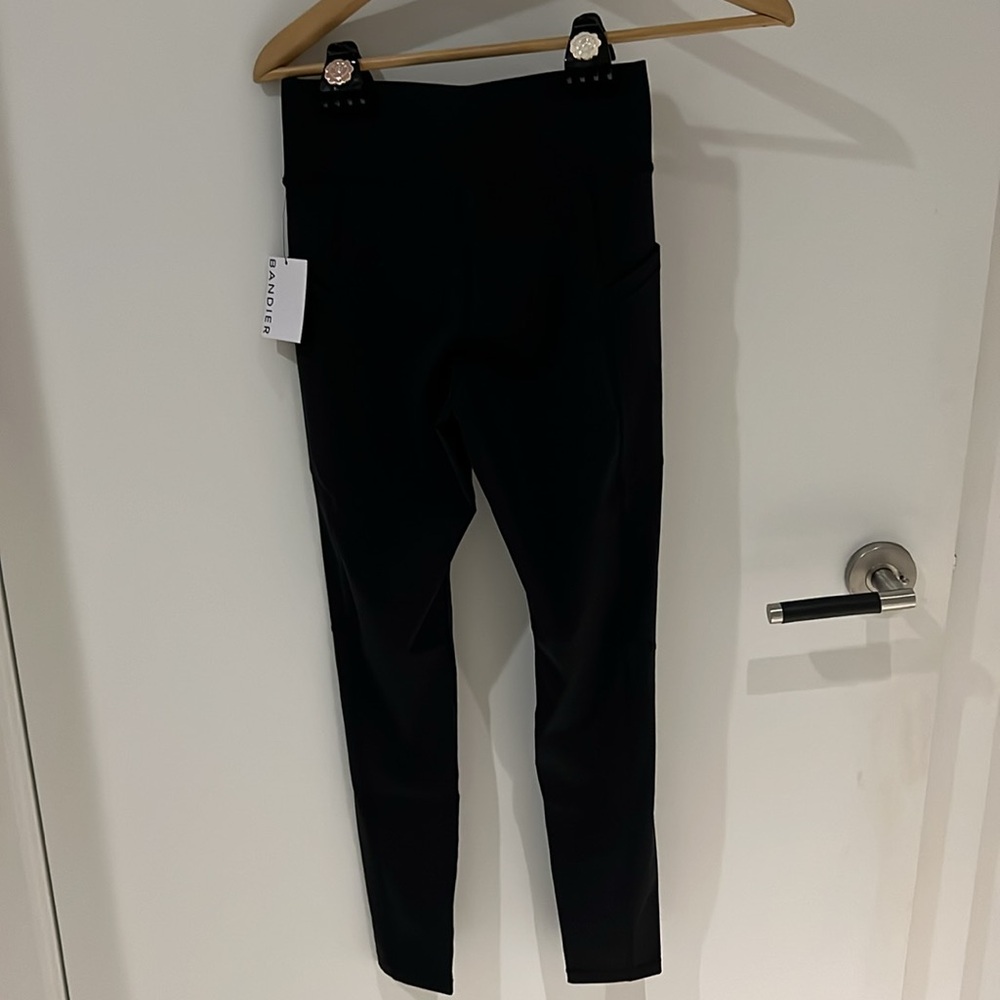 BANDIER & WSLY Center Stage Pocket Legging - Picture 7 of 7